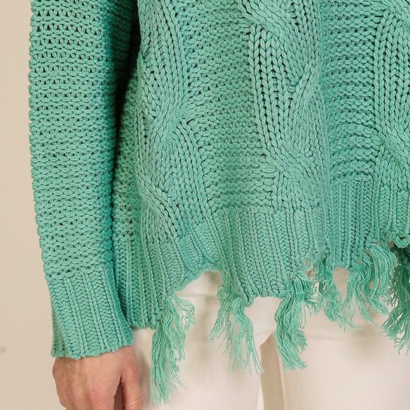 LUMIERE OVER SIZE CABLE KNIT SWEATER SIZE MEDIUM - Picture 5 of 5